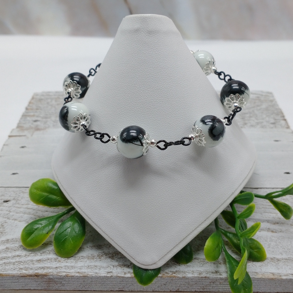 Handmade Black and White Ceramic Beads Beaded Bracelet